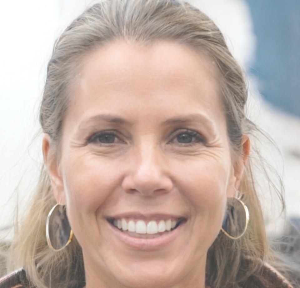 Thessaly Morningstar, Lead UX Designer